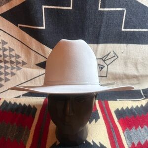 Men’s Larry Mahan Silver Belly Felt Hat 7X size 7 1/4 (58)